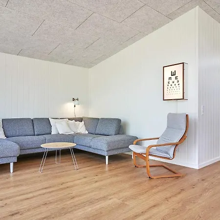 Spacious Retreat Near - By Traum Vester Sømarken